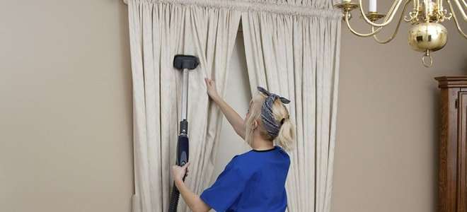 cleaning curtains